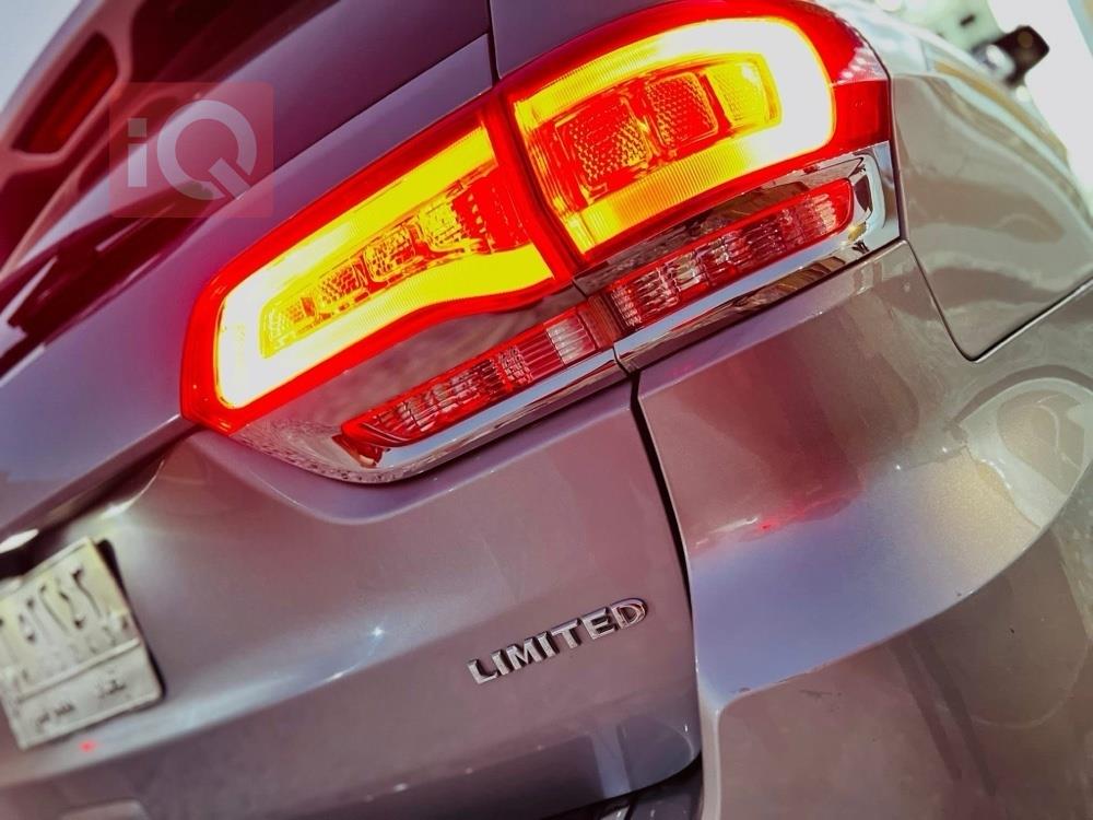 جيب جراند شيروكي